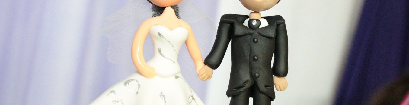 wedding-cake-toppers-115556_1920